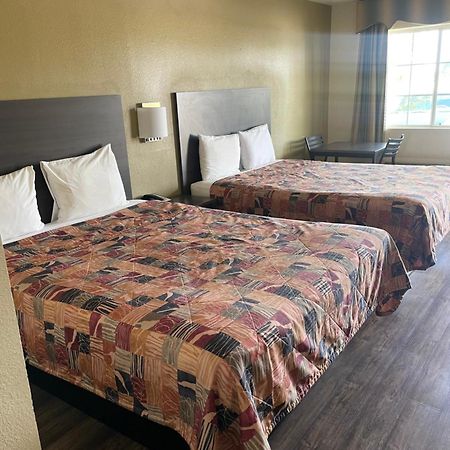 Relax Inn Marlin Екстериор снимка
