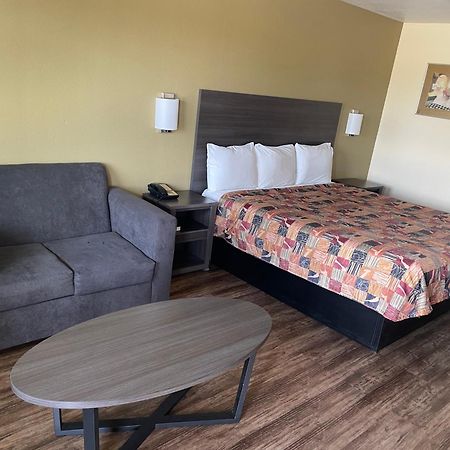 Relax Inn Marlin Екстериор снимка